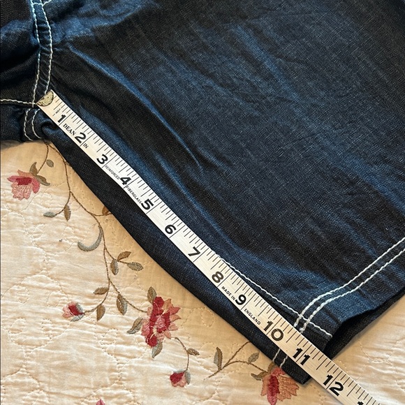 Rock 47 by Wrangler Women's Dark Blue Denim Jean SHORTS Bermuda Length Size 7/8 - Picture 9 of 10